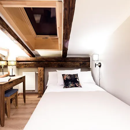 Air-conditioned Attic Old Town Main Railway Station